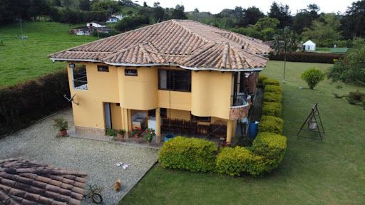 Finca en venta Antioquia La Ceja La Ceja 220 m2 Habitaciones 7 Baños 6 Garajes 1 Precio $2000000000