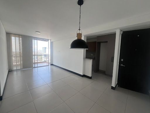 Apartamento en arriendo Risaralda Pereira Los Rosales 83 m2 Habitaciones 3 Baños 2 Garajes 1 Precio $2410000