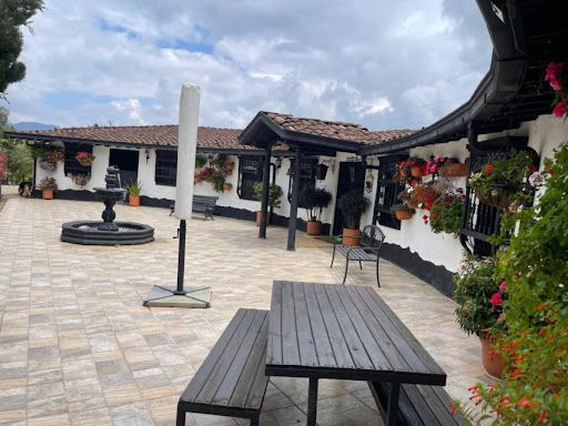 Finca en venta Antioquia El Retiro El Retiro 15000 m2 Habitaciones 4 Baños 5 Garajes 2 Precio $2400000000