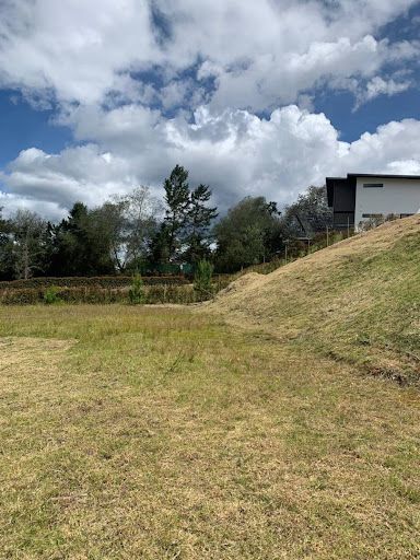 Lote en venta Antioquia Envigado Envigado 3027 m2 Habitaciones 0 Baños 0 Garajes 0 Precio $1360000000