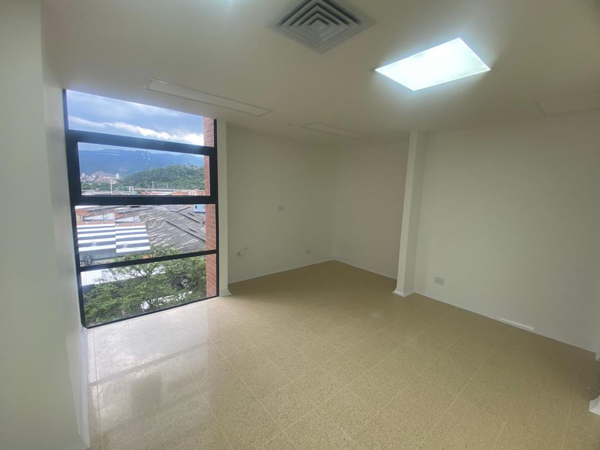 Oficina en arriendo Antioquia Medellín Perpetuo Socorro 32 m2 Habitaciones 0 Baños 1 Garajes 1 Precio $4700000