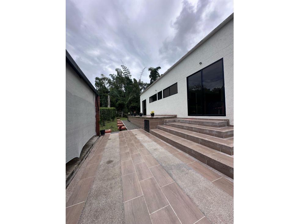 Casa Campestre en venta Tolima Ibagué Ibagué 32000 m2 Habitaciones 3 Baños 5 Garajes 5 Precio $800000000