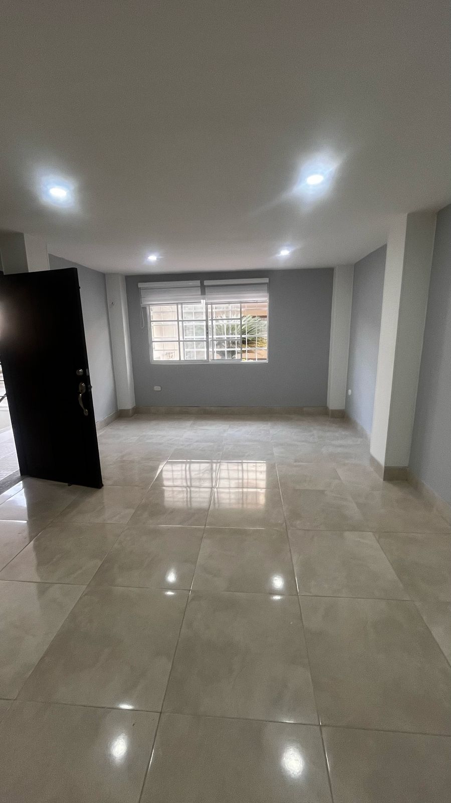 Apartaestudio en arriendo Magdalena Santa Marta Urbanización Riascos 65 m2 Habitaciones 1 Baños 2 Garajes 1 Precio $1300000
