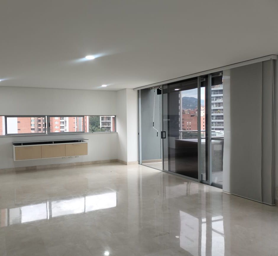 Apartamento en arriendo Antioquia Medellín Simesa 95 m2 Habitaciones 1 Baños 2 Garajes 2 Precio $6650000