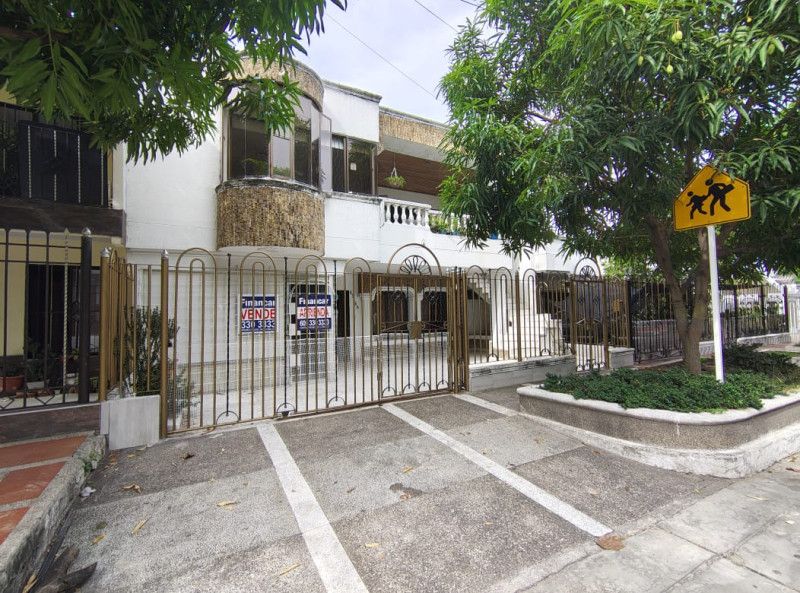 Casa en venta Atlántico Barranquilla Los Andes 469 m2 Habitaciones 8 Baños 5 Garajes 1 Precio $980000000