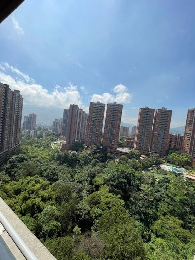 Apartaestudio en arriendo Antioquia Itagüí Cr Torres De Barcelona 60 m2 Habitaciones 2 Baños 2 Garajes 1 Precio $1850000