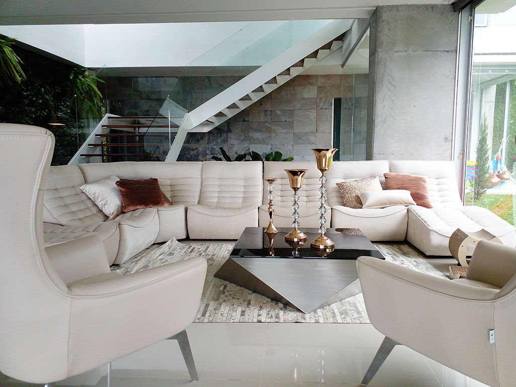 Casa en arriendo o venta Antioquia Medellín Los Balsos No2 680 m2 Habitaciones 4 Baños 4 Garajes 4 Precio venta $6500000000 Precio arriendo $30800000