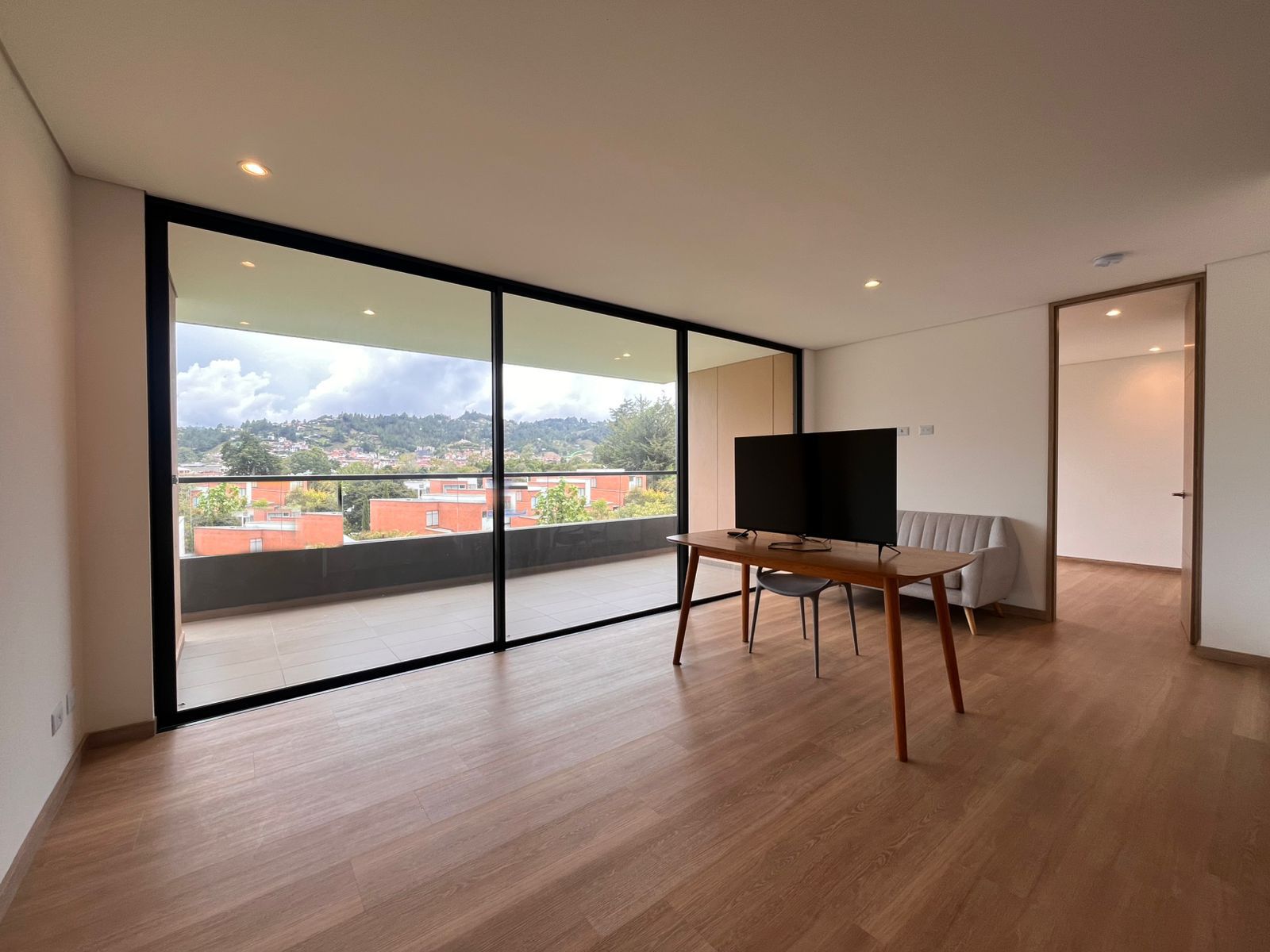Apartamento en arriendo Antioquia El Retiro Vereda Villa Elena 95 m2 Habitaciones 2 Baños 3 Garajes 2 Precio $4300000