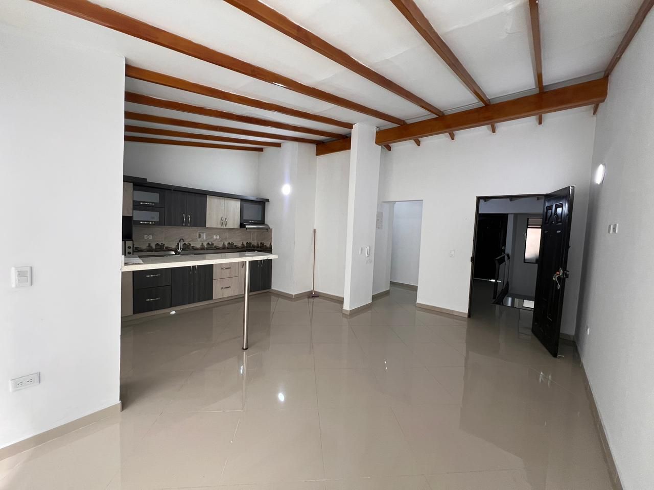 Apartamento en arriendo Antioquia Medellín Suramericana 90 m2 Habitaciones 3 Baños 3 Garajes 0 Precio $3000000