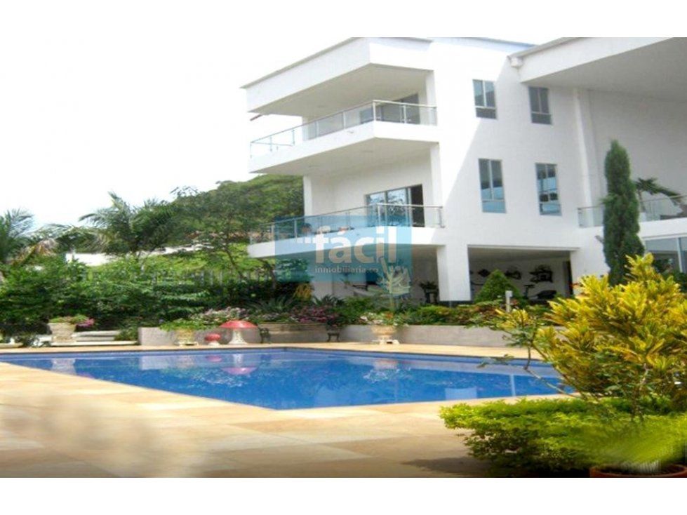 Casa en venta Santander San Gil San Gil 1000 m2 Habitaciones 6 Baños 5 Garajes 3 Precio $4000000000