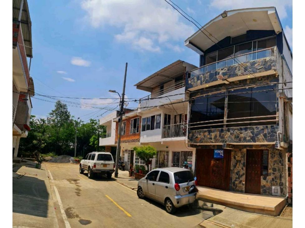 Casa en venta Valle Del Cauca Yumbo Nn 270 m2 Habitaciones 4 Baños 4 Garajes 1 Precio $750000000