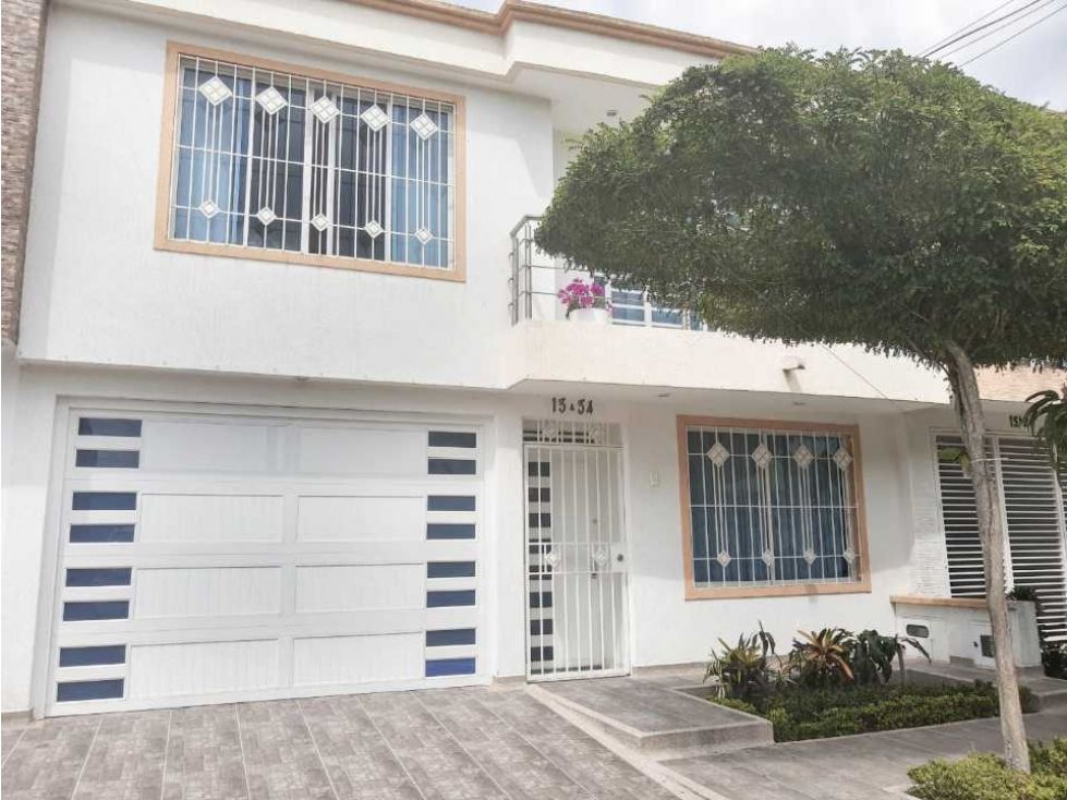 Casa en venta Valle Del Cauca Guadalajara De Buga Ub La Julia 250 m2 Habitaciones 4 Baños 4 Garajes 1 Precio $790000000