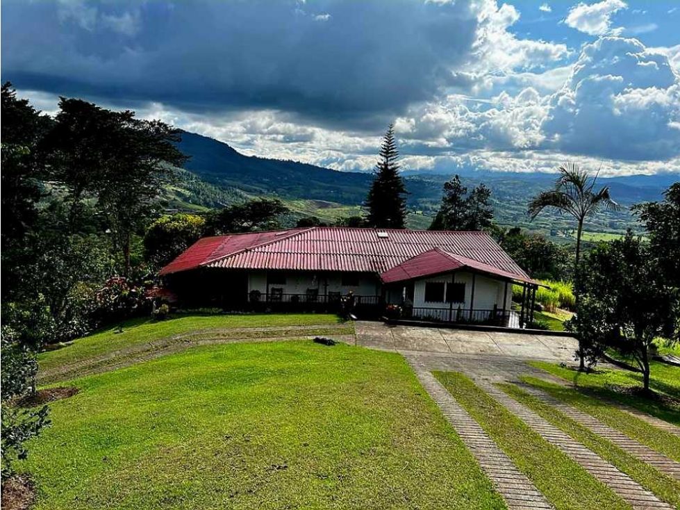 Finca en venta Valle Del Cauca La Cumbre La Cumbre 310 m2 Habitaciones 7 Baños 5 Garajes 29 Precio $995000000