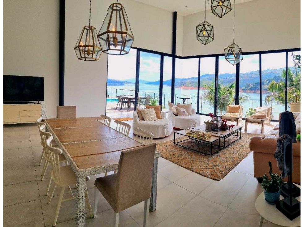 Casa en venta Valle Del Cauca Calima Calima 400 m2 Habitaciones 6 Baños 5 Garajes 4 Precio $1950000000