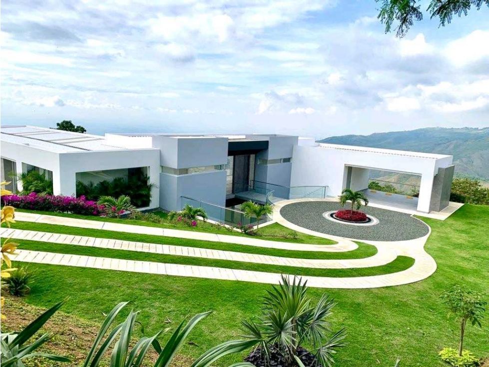 Casa en venta Valle Del Cauca Yumbo Yumbo 640 m2 Habitaciones 4 Baños 7 Garajes 8 Precio $4000000000