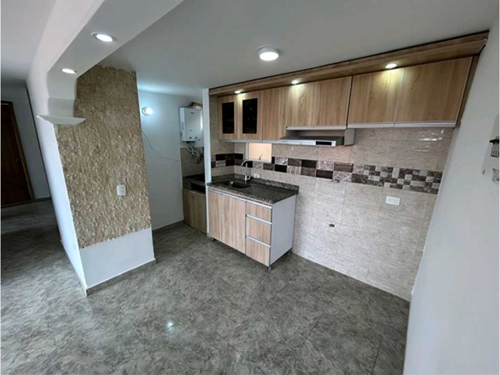 Apartamento en venta Cundinamarca Soacha Cr La Evolucion 64 m2 Habitaciones 3 Baños 2 Garajes 0 Precio $177000000