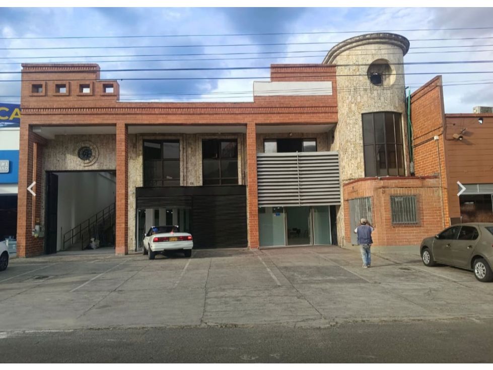 Local en arriendo Tolima Ibagué El Carmen 1490 m2 Habitaciones 0 Baños 4 Garajes 8 Precio $32000000