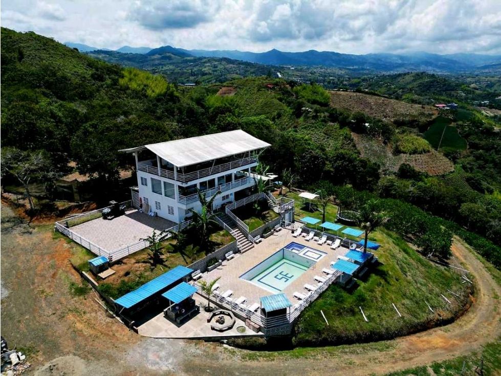 Finca en venta Valle Del Cauca Dagua Dagua 112000 m2 Habitaciones 5 Baños 5 Garajes 29 Precio $6500000000