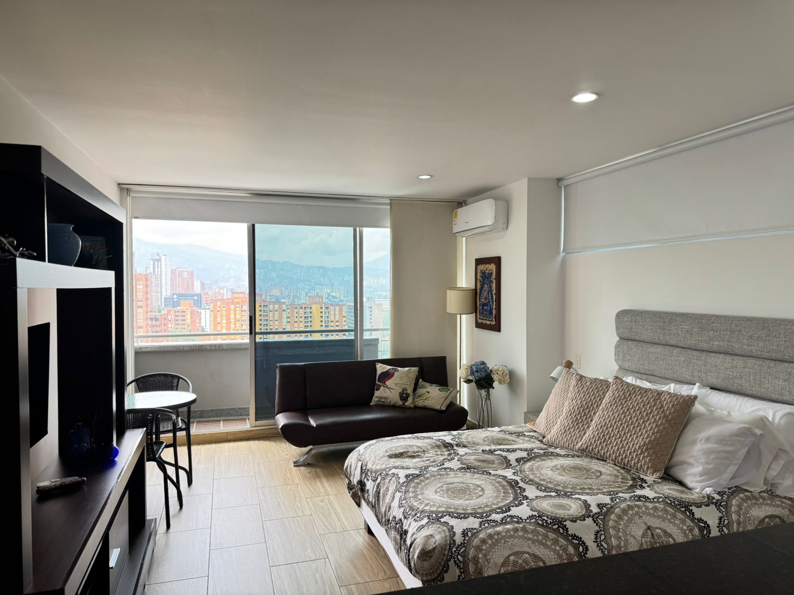 Apartamento en venta Antioquia Medellín La Aguacatala 34 m2 Habitaciones 1 Baños 1 Garajes 1 Precio $455000000