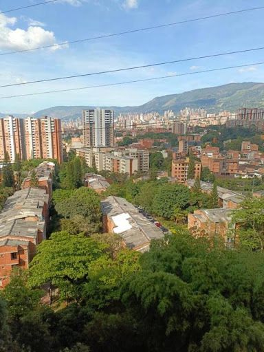 Apartamento en arriendo Antioquia Envigado Loma Del Barro 62 m2 Habitaciones 3 Baños 2 Garajes 1 Precio $2500000