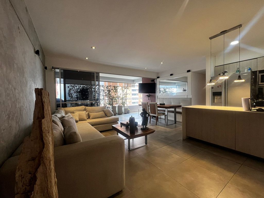 Apartamento en arriendo Antioquia Envigado Loma De Las Brujas 99 m2 Habitaciones 2 Baños 2 Garajes 2 Precio $6300000