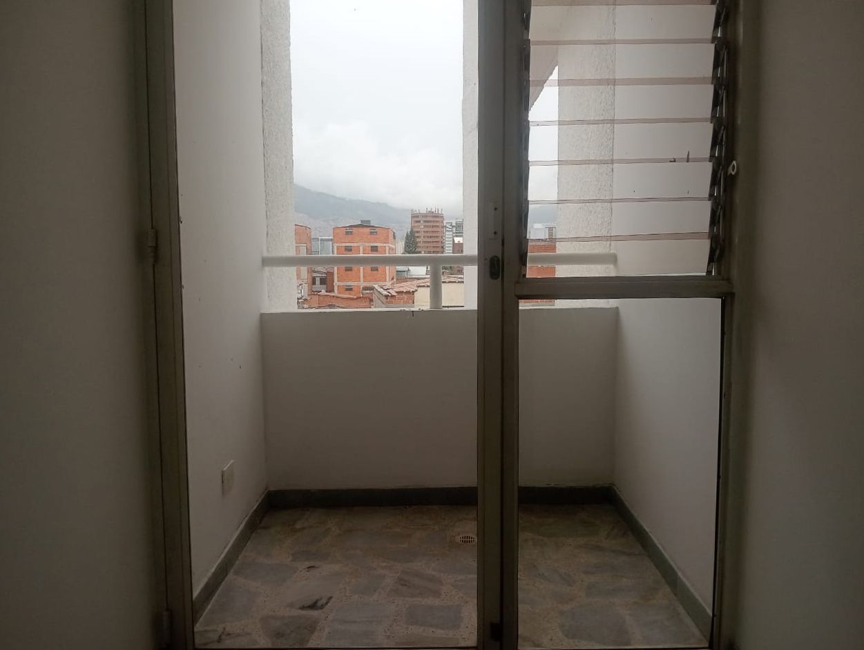 Apartamento en arriendo Antioquia Medellín San Joaquin 75 m2 Habitaciones 2 Baños 2 Garajes 1 Precio $2800000