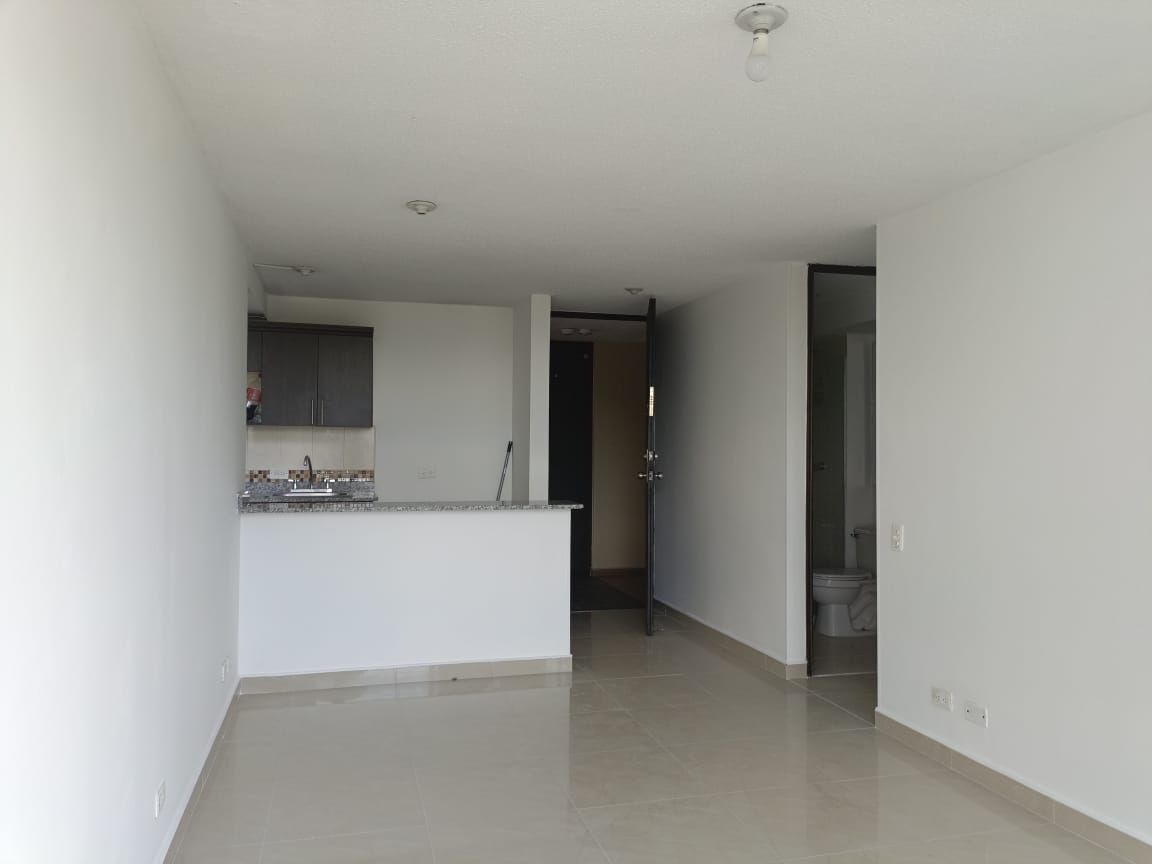 Apartamento en arriendo Antioquia Medellín Loma De Los Bernal 60 m2 Habitaciones 3 Baños 2 Garajes 0 Precio $2450000