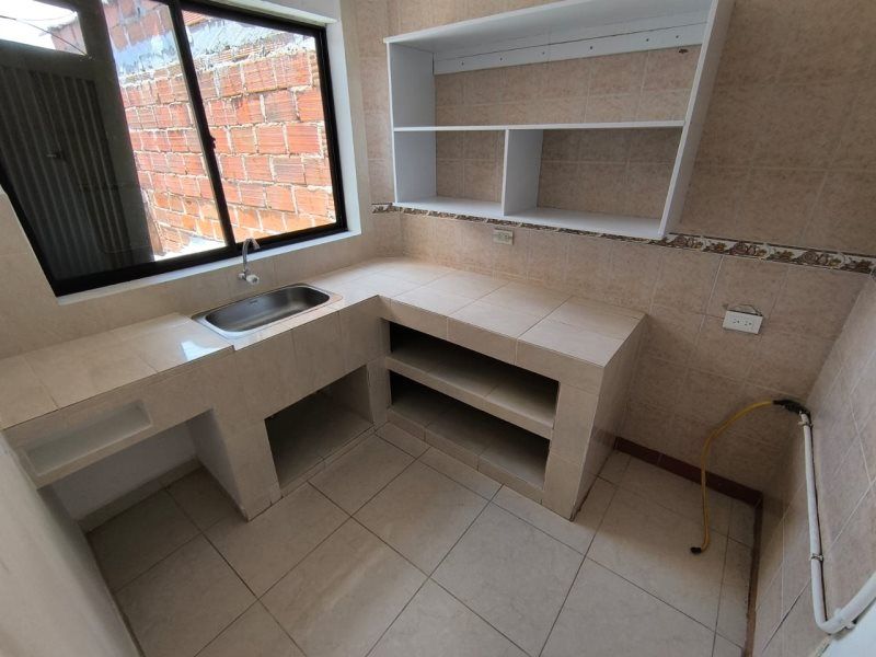 Apartamento en arriendo Antioquia Medellín Altamira 85 m2 Habitaciones 3 Baños 1 Garajes 0 Precio $1400000