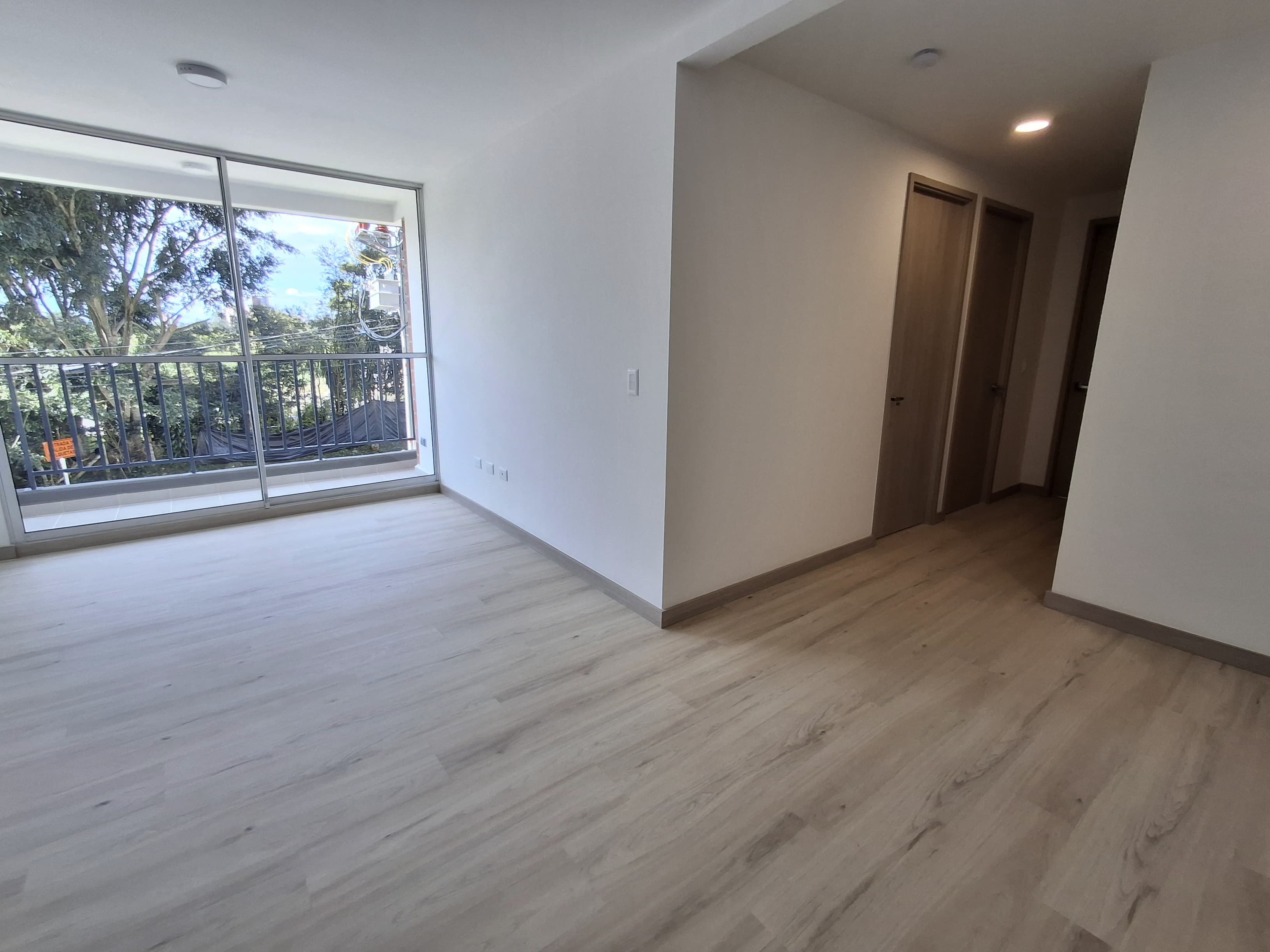 Apartamento en arriendo Antioquia Rionegro El Porvenir 73 m2 Habitaciones 3 Baños 2 Garajes 1 Precio $2500000