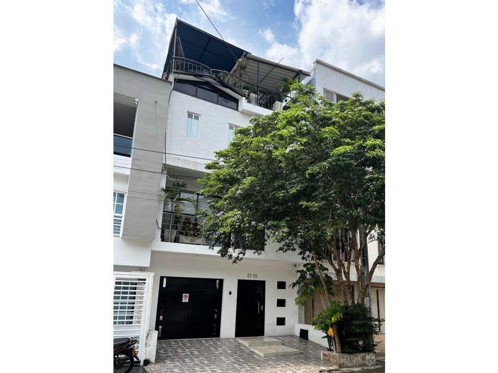 Edificio en venta Valle Del Cauca Cali San Pedro 270 m2 Habitaciones 6 Baños 5 Garajes 2 Precio $680000000
