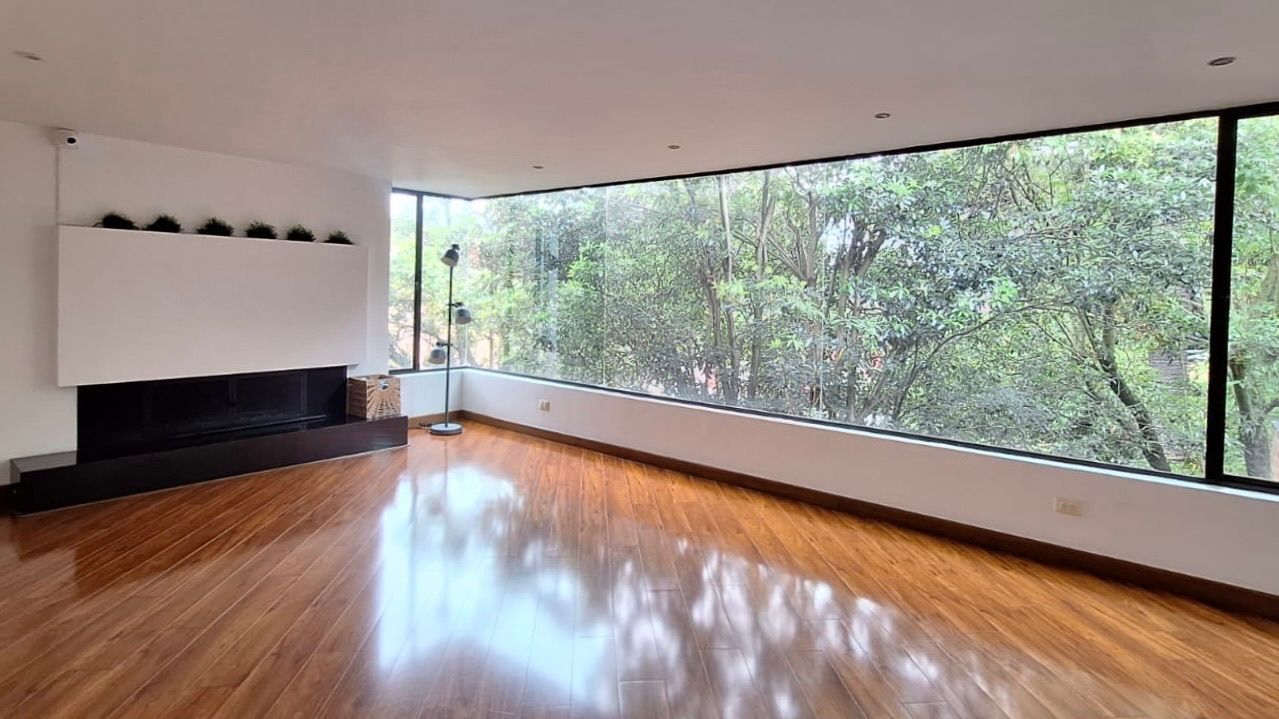 Casa en venta Cundinamarca Bogotá Niza Suba 290 m2 Habitaciones 3 Baños 4 Garajes 2 Precio $1395000000