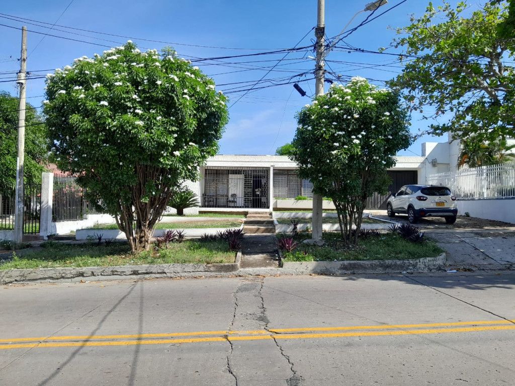 Casa en arriendo Atlántico Barranquilla Ciudad Jardin 206 m2 Habitaciones 4 Baños 3 Garajes 1 Precio $8500000