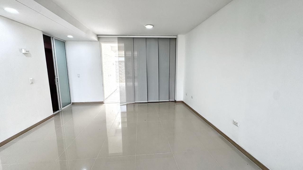 Casa en venta Valle Del Cauca Jamundí Cr Cedros Del Castillo 145 m2 Habitaciones 4 Baños 4 Garajes 2 Precio $570000000