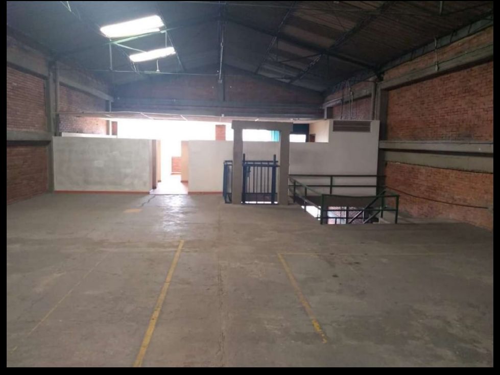 Bodega en arriendo Cundinamarca Bogotá Estación Central 832 m2 Habitaciones 0 Baños 0 Garajes 0 Precio $26000000