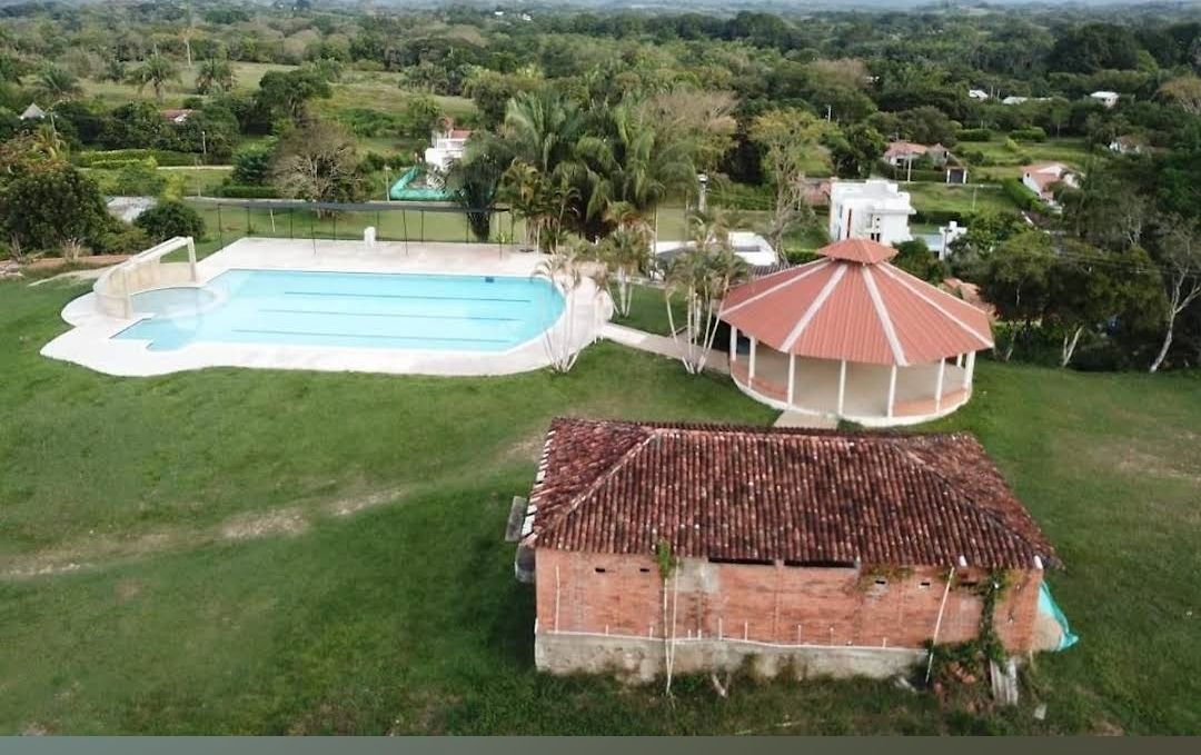 Casa en venta Tolima Carmen De Apicalá Lusitania 500 m2 Habitaciones 3 Baños 3 Garajes 3 Precio $420000000