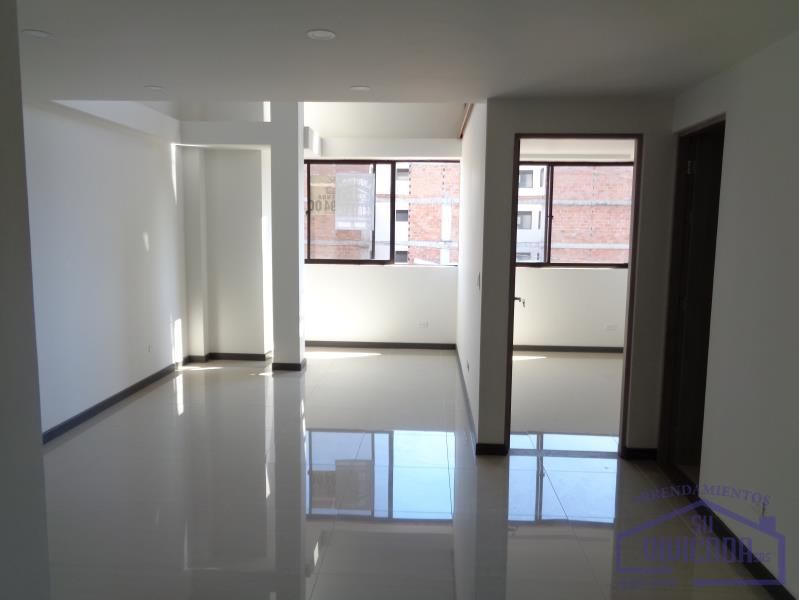 Apartamento en arriendo Antioquia Itagüí San Fernando 98 m2 Habitaciones 3 Baños 2 Garajes 0 Precio $2000000