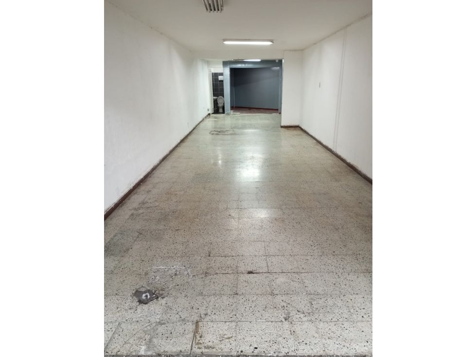 Local en arriendo Antioquia Medellín Florida Nueva 70 m2 Habitaciones 0 Baños 1 Garajes 0 Precio $3000000