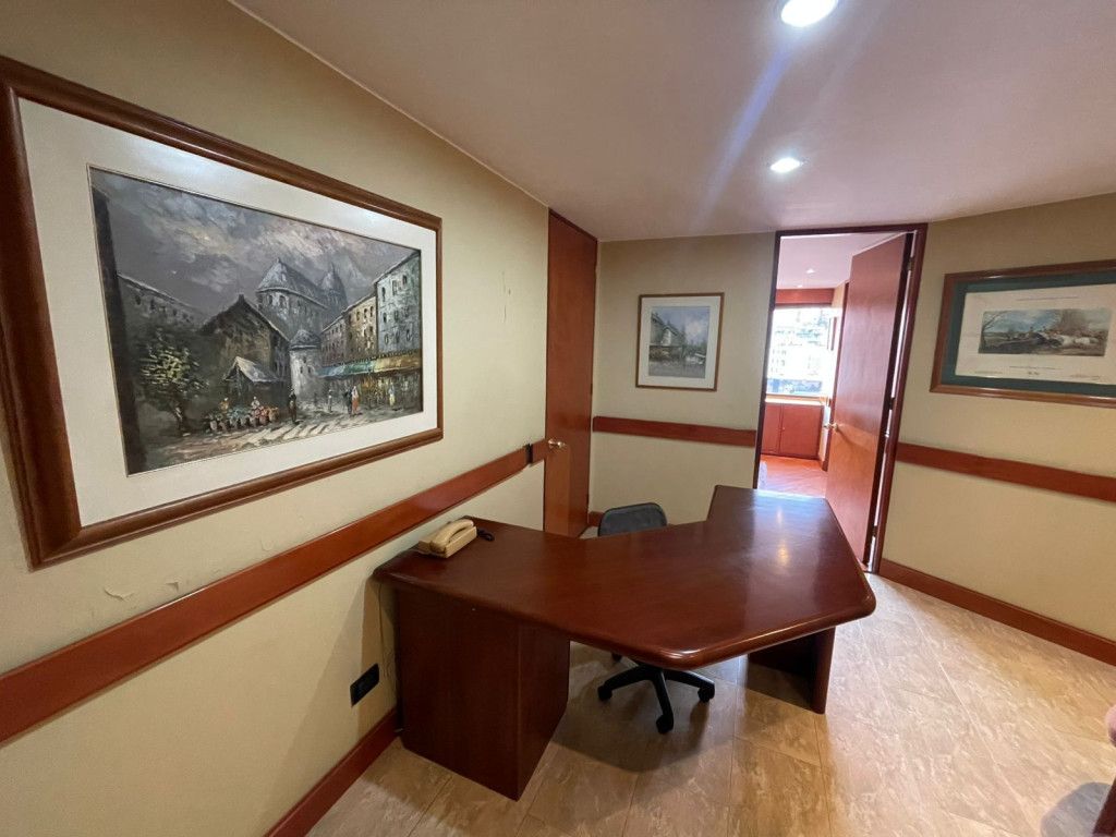 Oficina en arriendo Cundinamarca Bogotá Emaus 50 m2 Habitaciones 0 Baños 1 Garajes 1 Precio $4000000