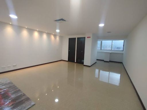 Oficina en arriendo Antioquia Medellín El Nogal- Los Almendros 41 m2 Habitaciones 0 Baños 1 Garajes 1 Precio $3200000