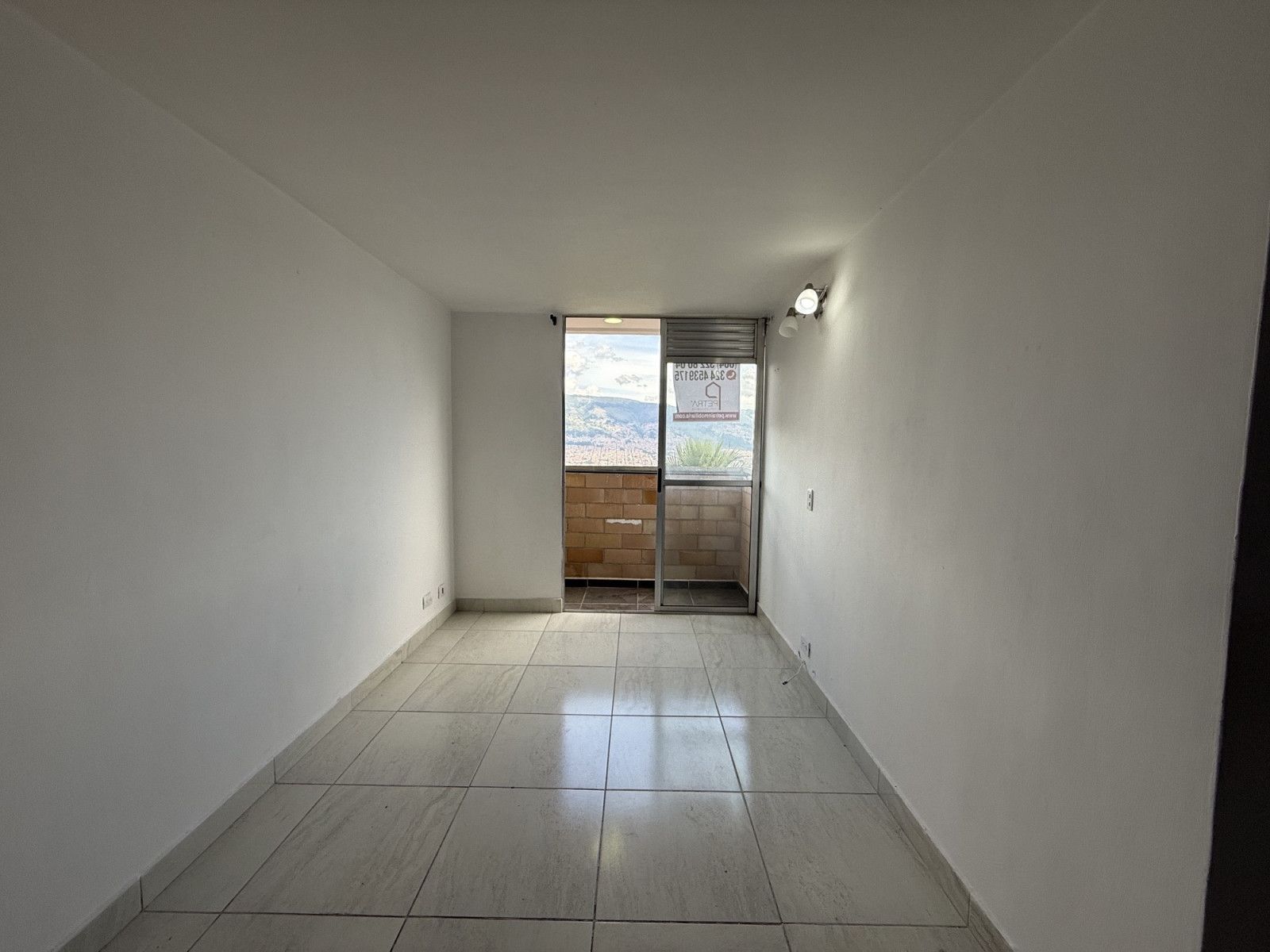 Apartamento en arriendo Antioquia Medellín Robledo 50 m2 Habitaciones 3 Baños 1 Garajes 0 Precio $1500000
