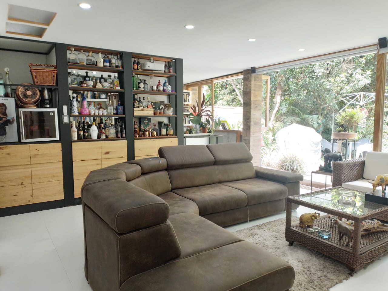 Casa en arriendo Antioquia Medellín El Tesoro 250 m2 Habitaciones 3 Baños 3 Garajes 3 Precio $16600000