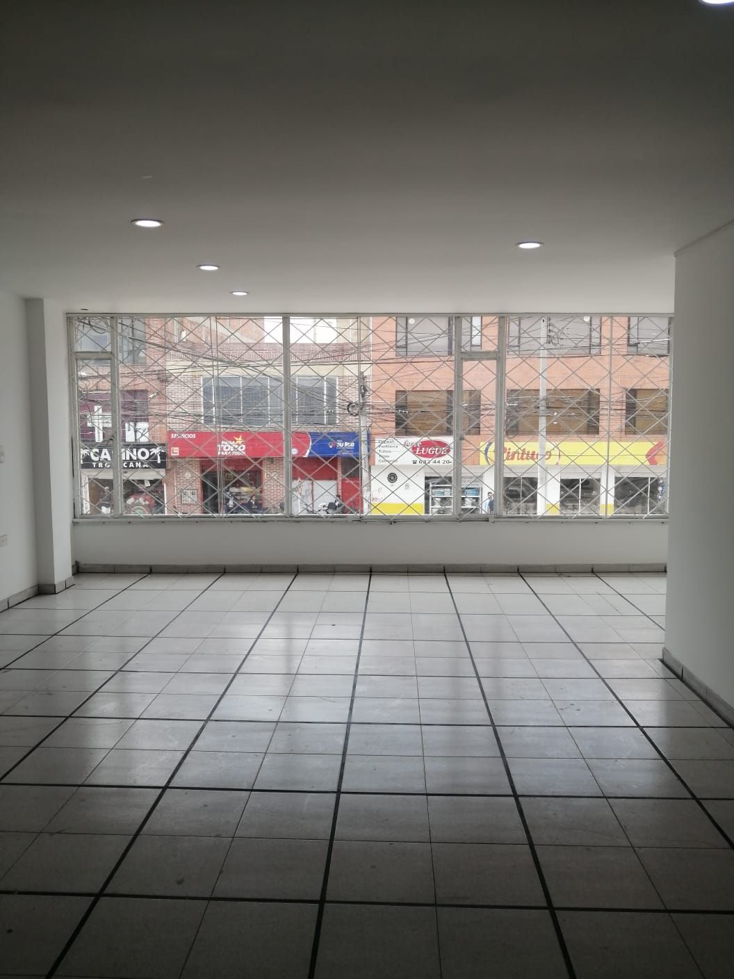 Local Comercial en arriendo Cundinamarca Bogotá Prado Veraniego 80 m2 Habitaciones 0 Baños 0 Garajes 0 Precio $2300000