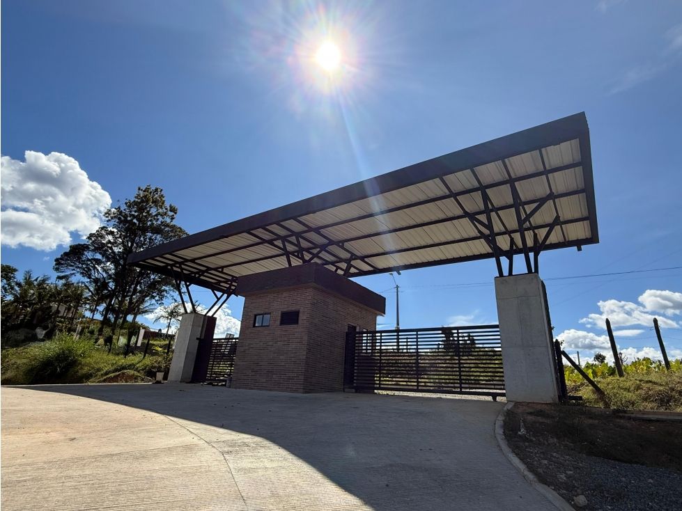 Lote en venta Antioquia Rionegro Rionegro 2 m2 Habitaciones 0 Baños 0 Garajes 0 Precio $680000000