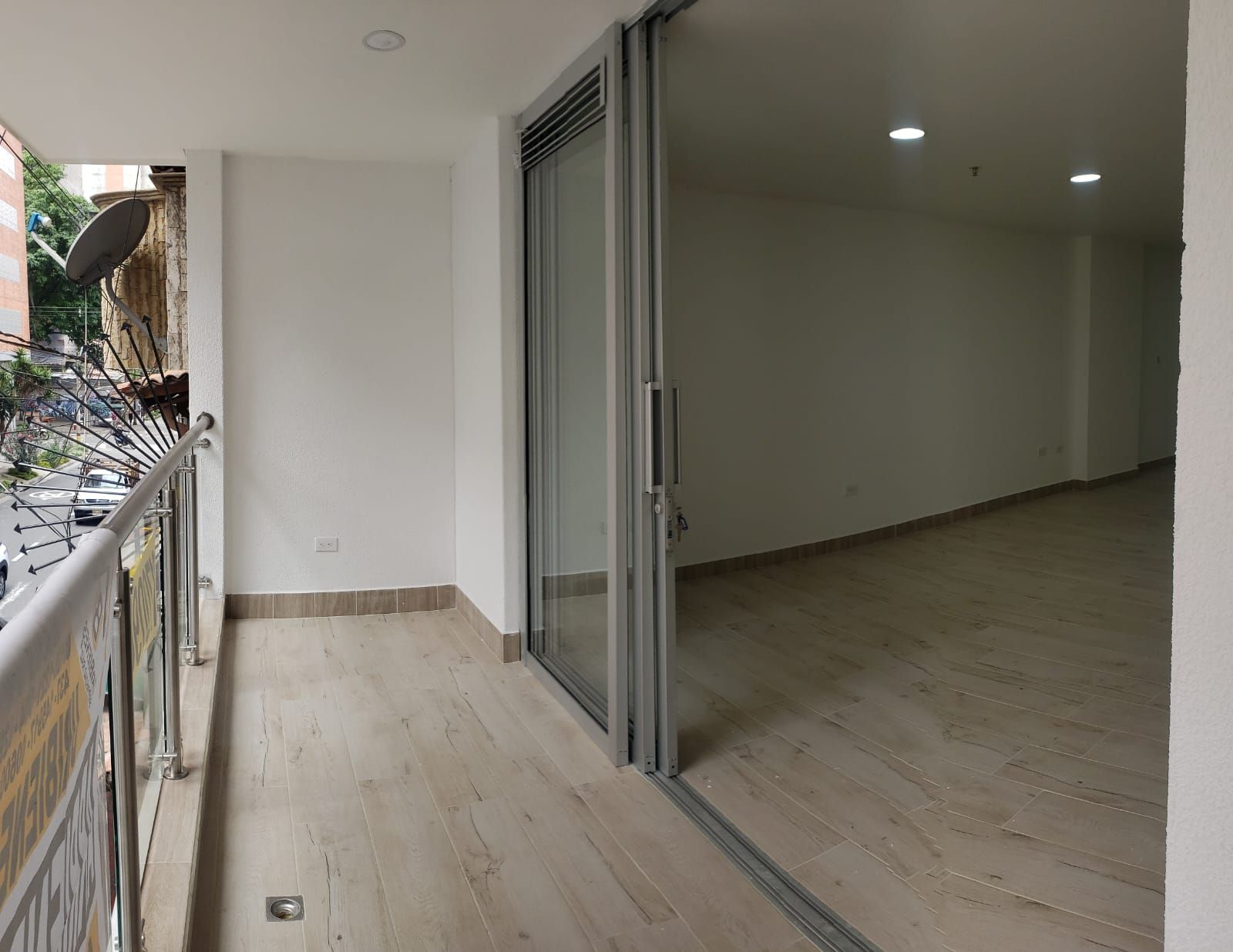 Oficina en arriendo Antioquia Sabaneta San Joaquín 85 m2 Habitaciones 0 Baños 2 Garajes 0 Precio $4300000