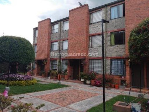 Casa en arriendo Cundinamarca Bogotá Portales Del Norte 90 m2 Habitaciones 4 Baños 3 Garajes 1 Precio $2480000