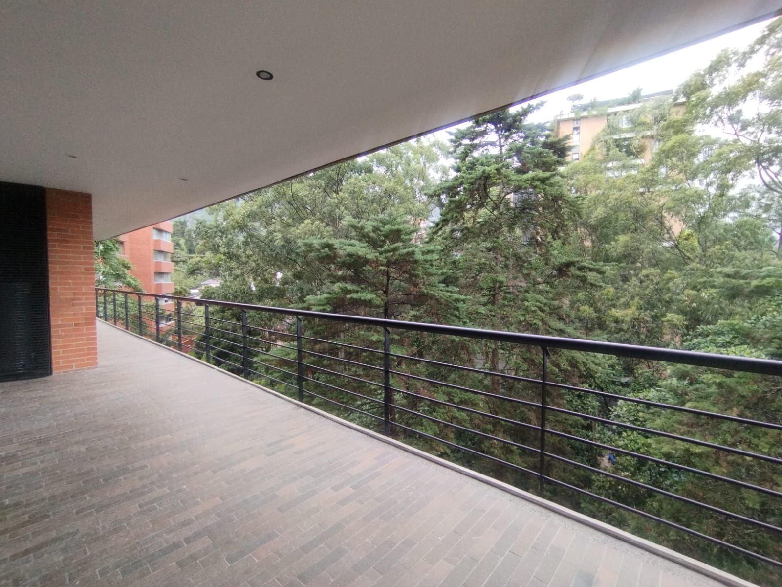 Apartamento en arriendo Antioquia Medellín San Lucas 170 m2 Habitaciones 3 Baños 5 Garajes 2 Precio $11000000