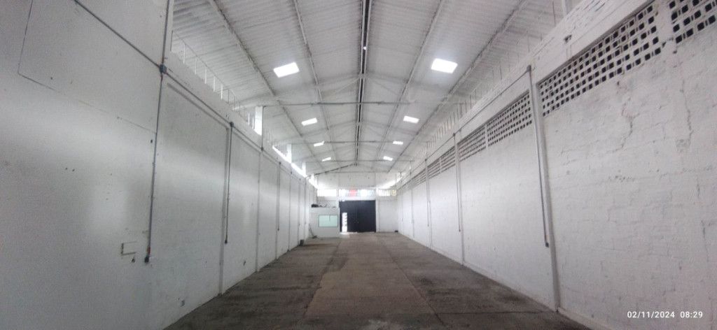 Bodega en arriendo Valle Del Cauca Cali Primitivo Crespo 358 m2 Habitaciones 0 Baños 2 Garajes 0 Precio $8330000
