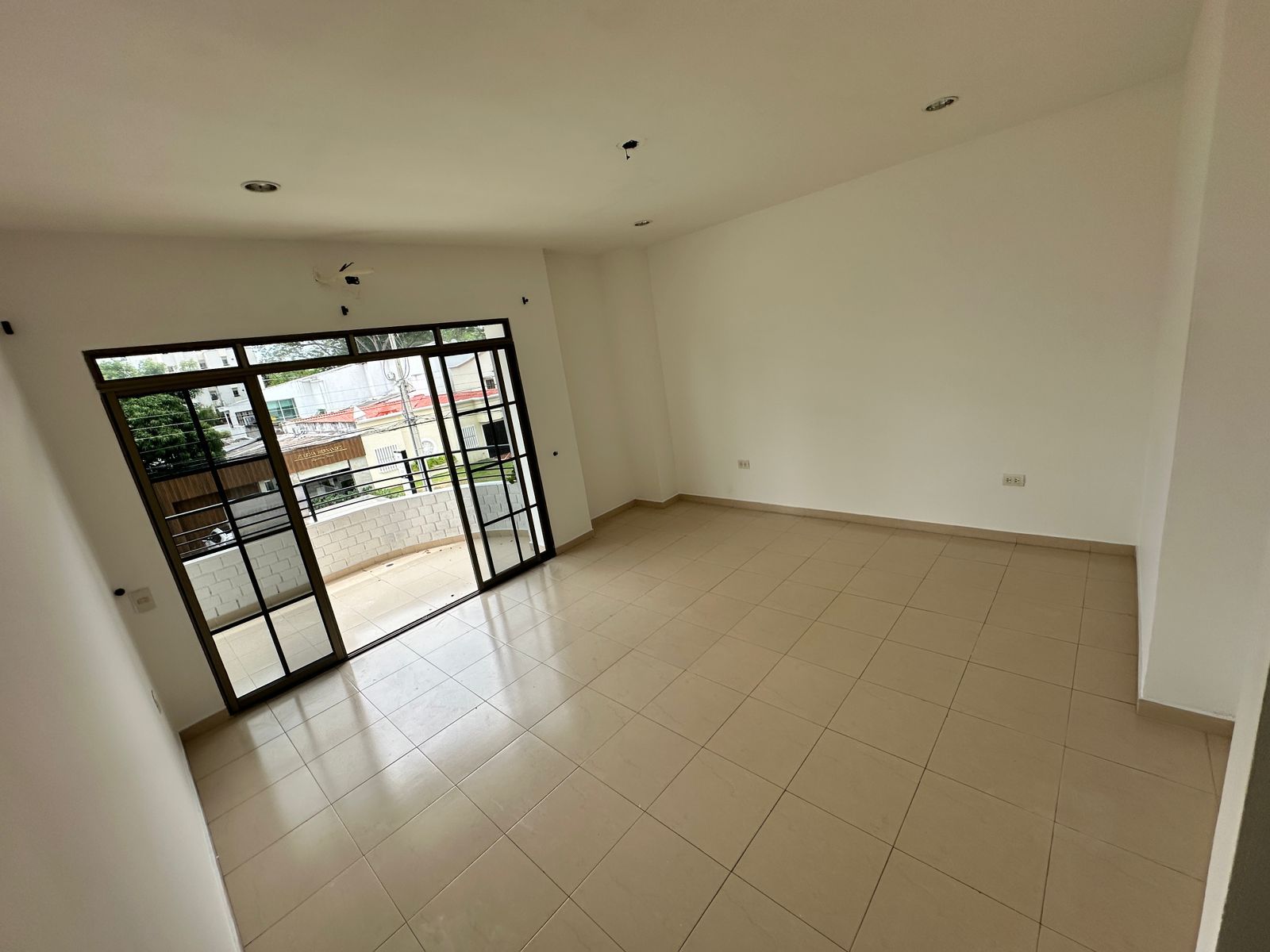 Apartamento en arriendo Córdoba Montería El Recreo 170 m2 Habitaciones 3 Baños 4 Garajes 2 Precio $3200000