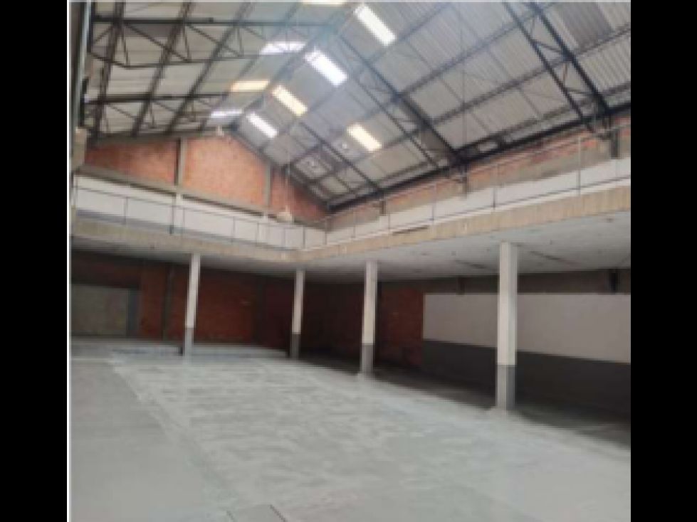 Bodega en arriendo Cundinamarca Bogotá Toberin 840 m2 Habitaciones 0 Baños 4 Garajes 5 Precio $25000000