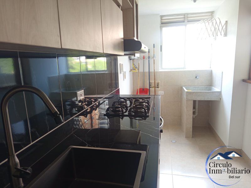 Apartamento en arriendo Antioquia Envigado Uribe Ángel 75 m2 Habitaciones 3 Baños 2 Garajes 2 Precio $3500000